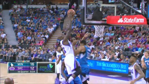 燃爆赛场！盖耶切入飞身补扣 单臂隔人成焦点