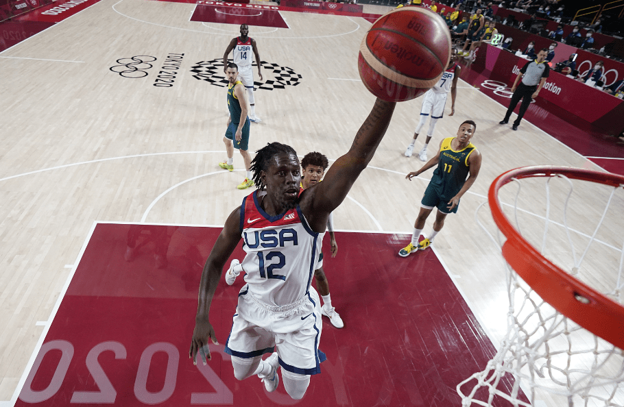 震撼四座！盖耶切入补扣单臂隔防尽显统治力，攻防一体引爆全场